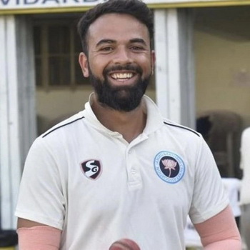 Abid Mushtaq Biography